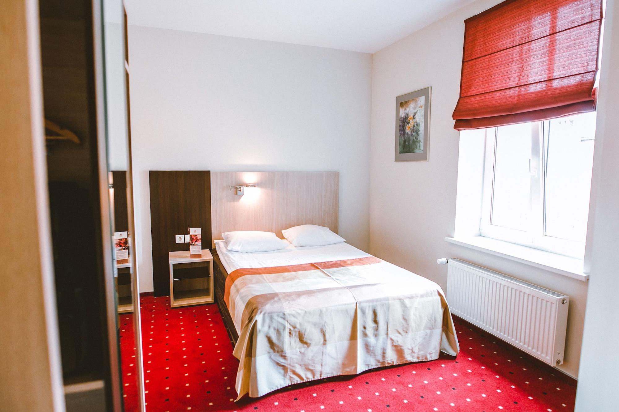 Khách sạn Hanza 3*